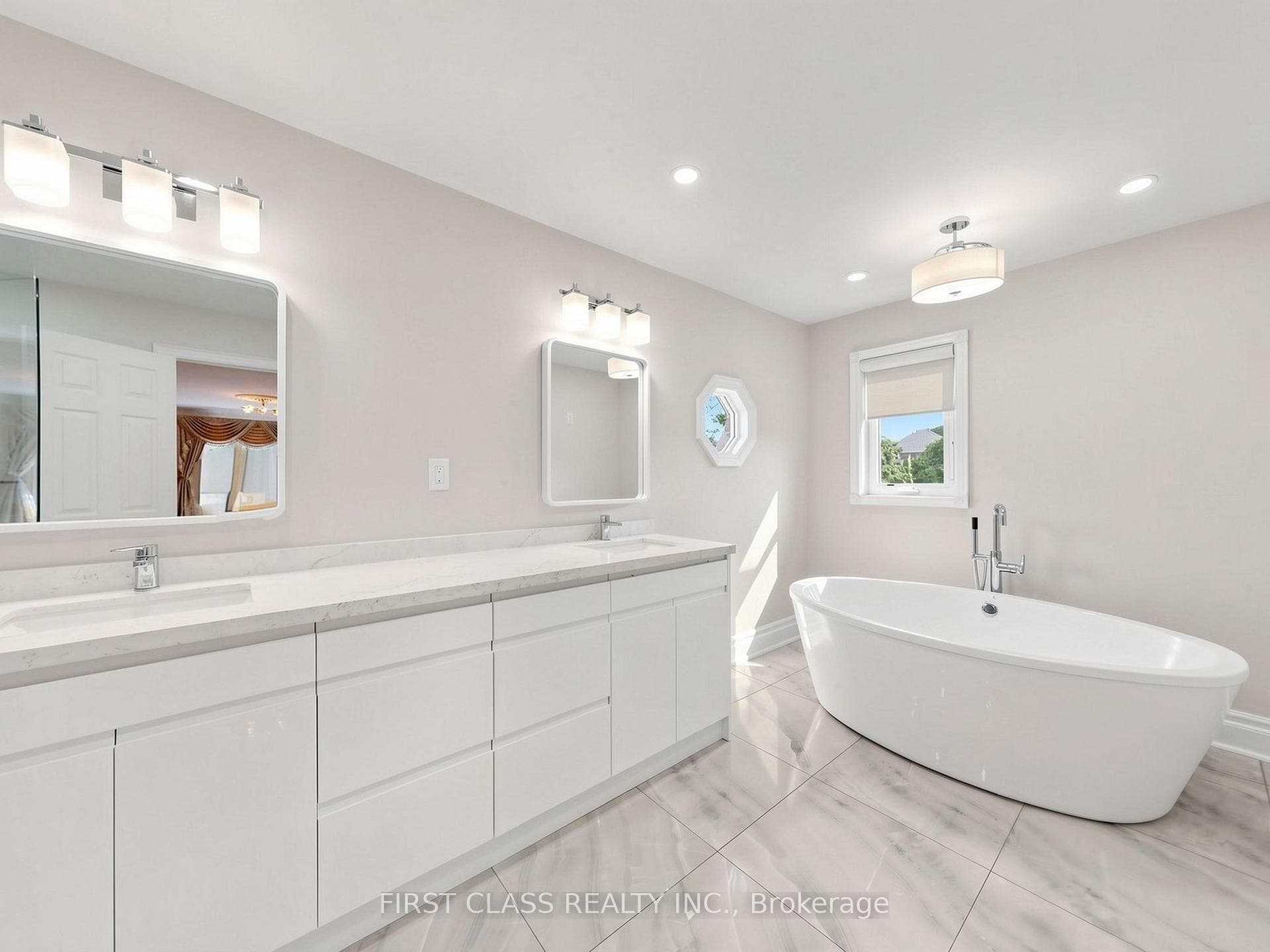 9 Westpoint Court photo 21