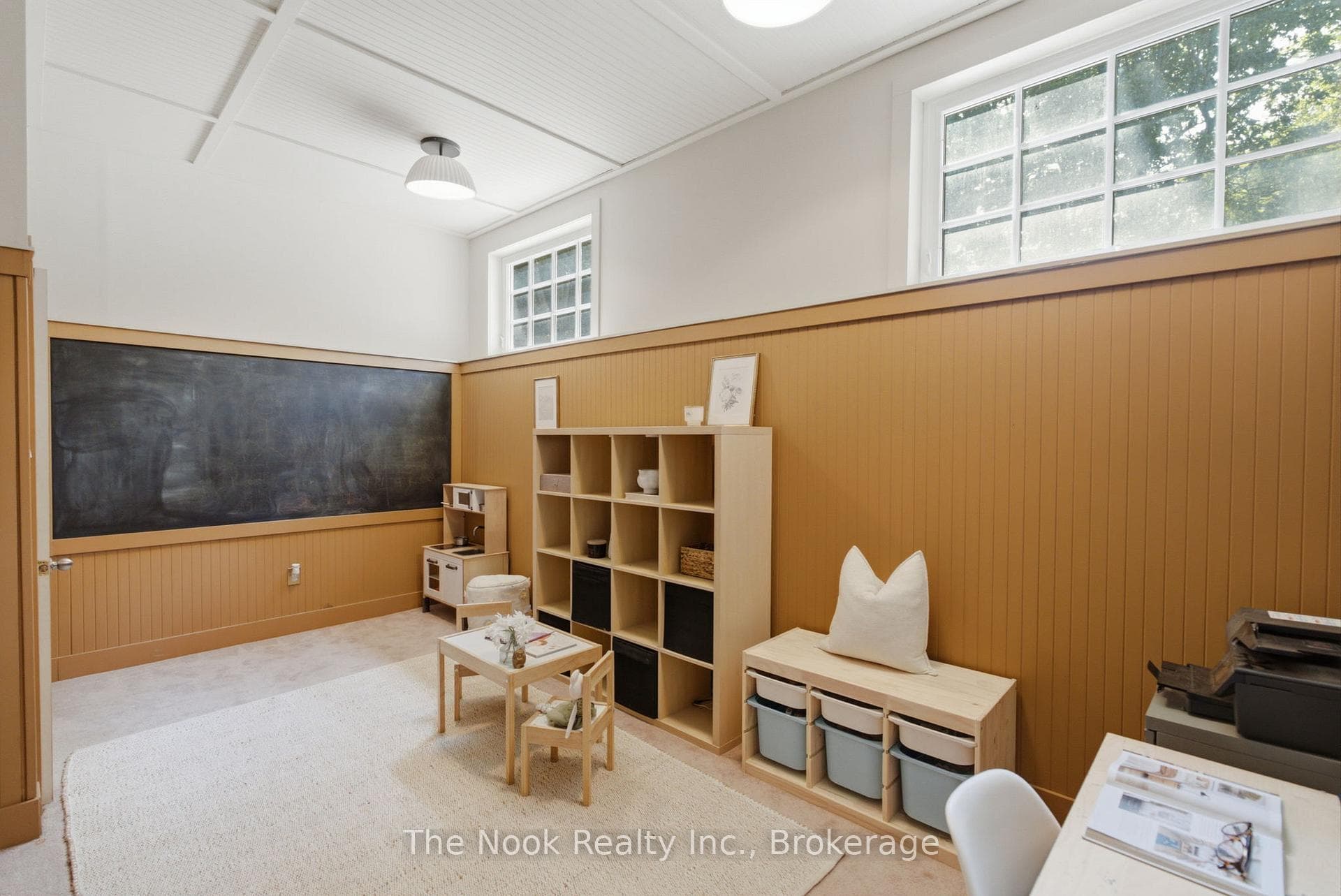 400 Byron Street photo 38