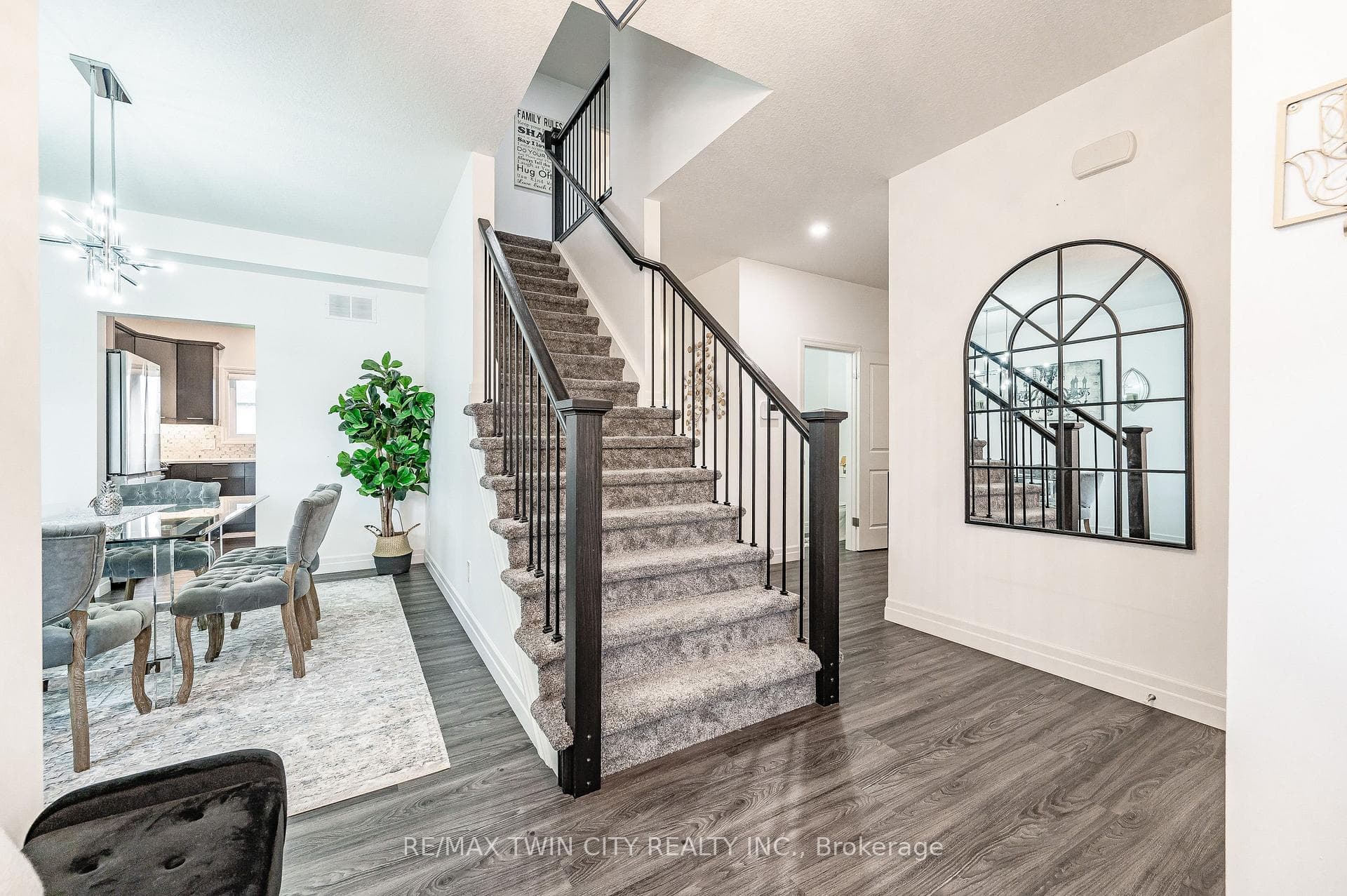 136 Village Road photo 7
