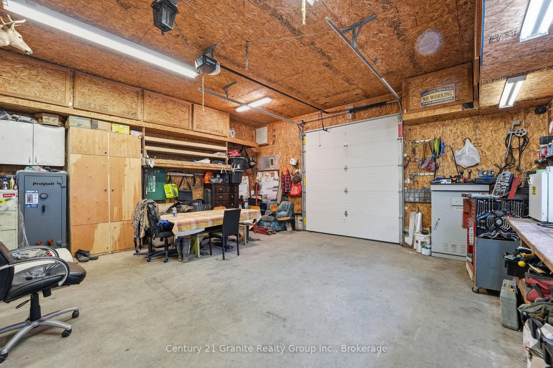 1742 Rose Island Road photo 27