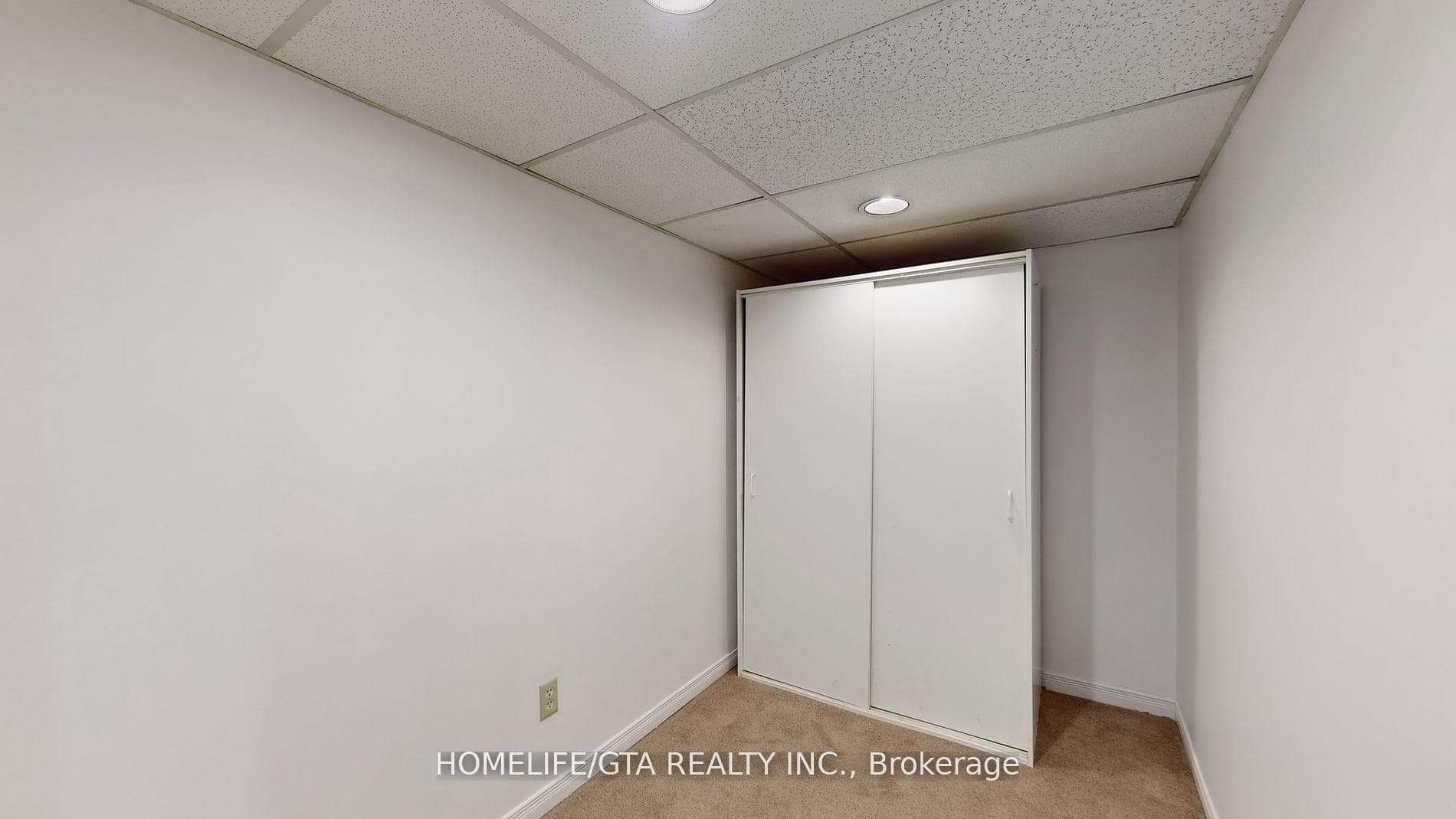 37 Roxanne Crescent photo 36
