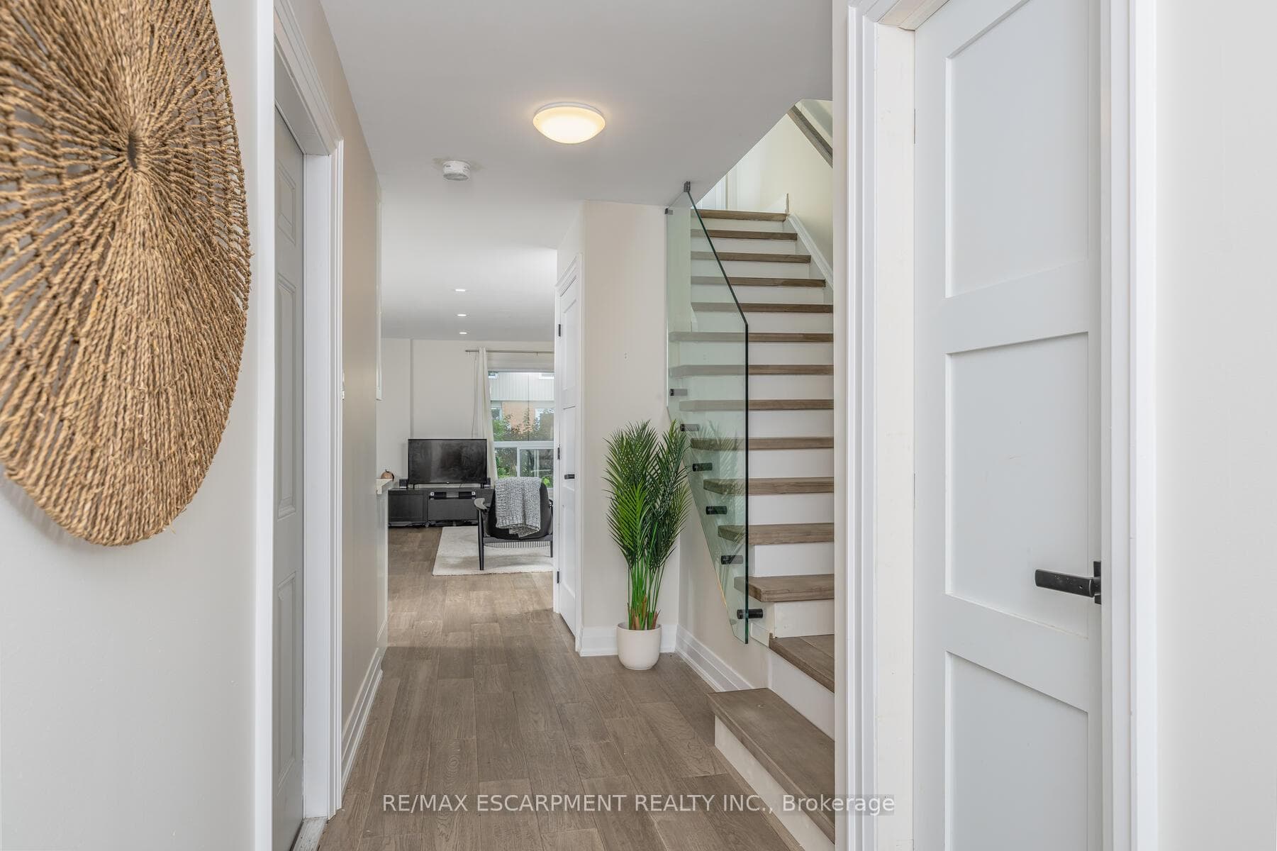725 Vermouth Avenue Unit 48 photo 3