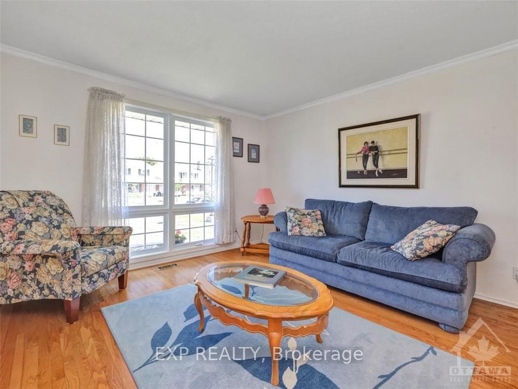 3338 SOUTHGATE Road photo 4