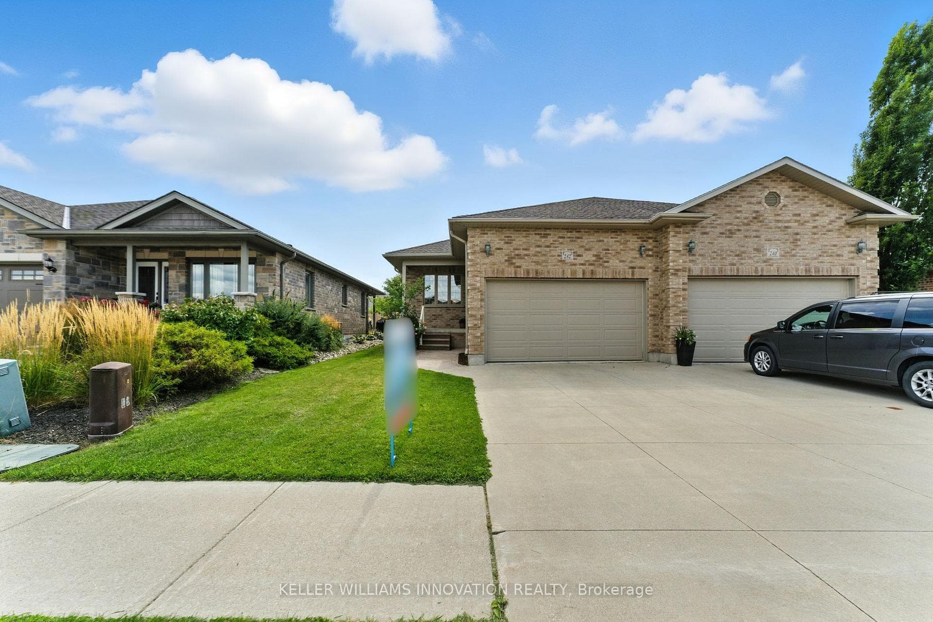 242 Hutton Street photo 3
