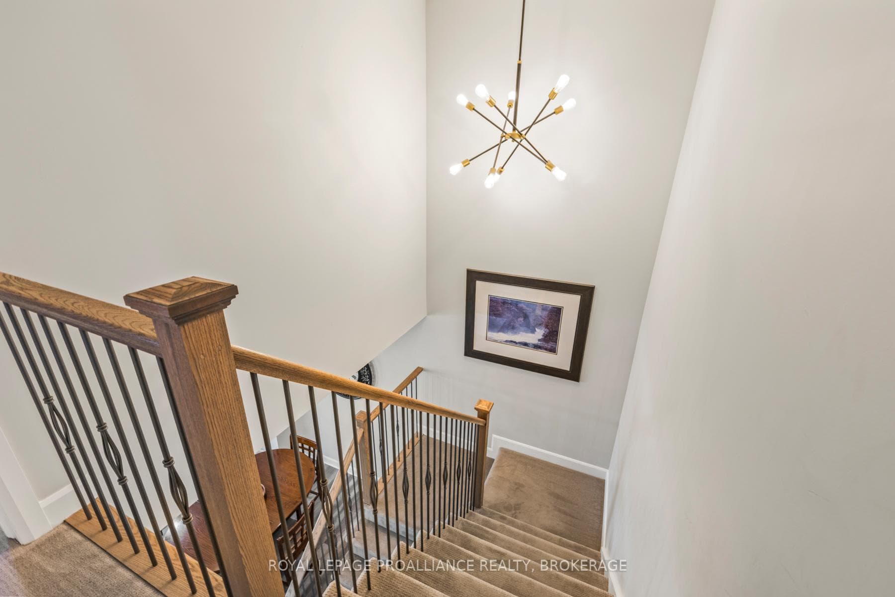 1550 Davenport Crescent photo 21