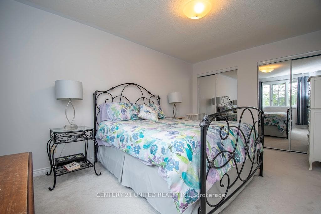 55 Cooper Court photo 20