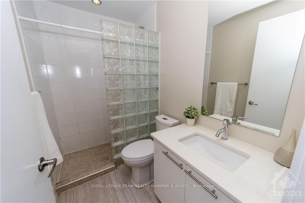 360 PATRICIA Avenue Unit 502 photo 12