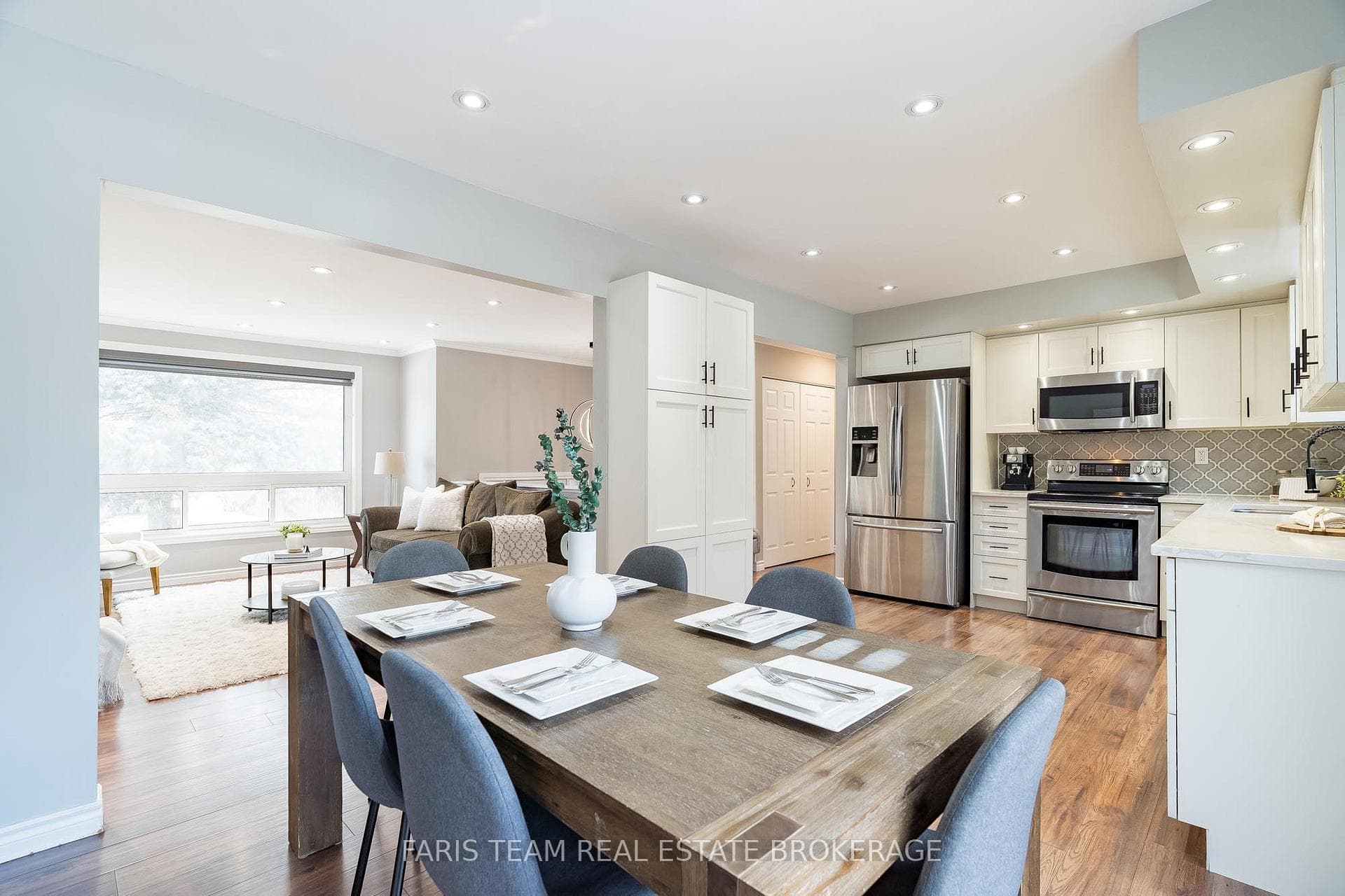 16 Wales Avenue photo 12