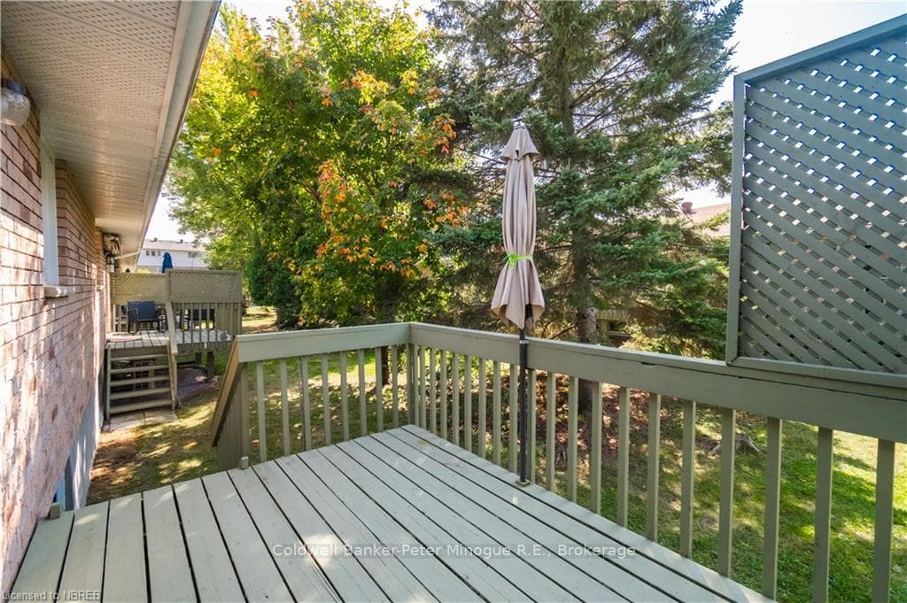 624 LAKESHORE Drive Unit 37 photo 31