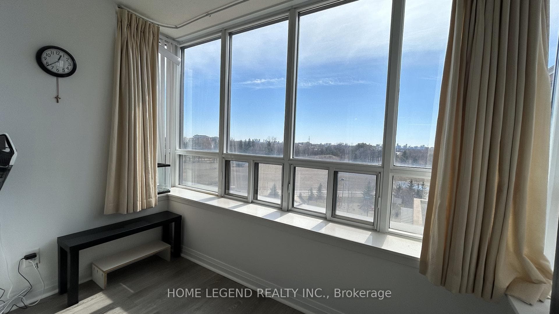 7373 Kennedy Road Unit 802 photo 5