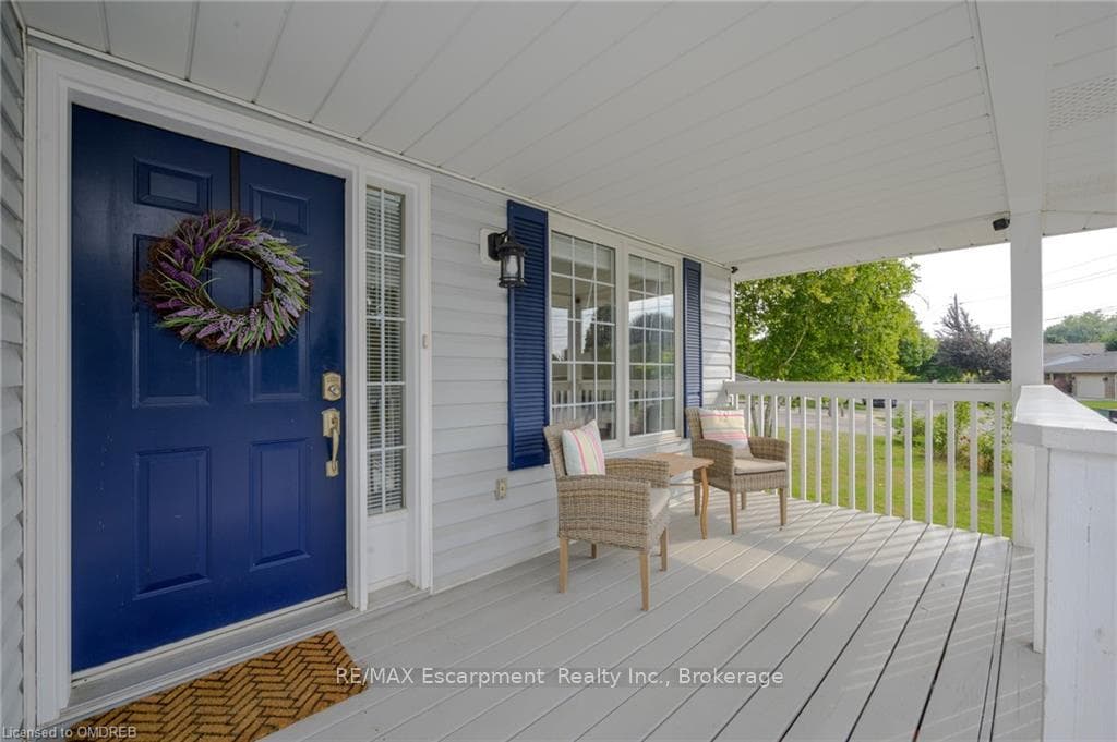 94 GRAPEVIEW DRIVE Drive photo 3
