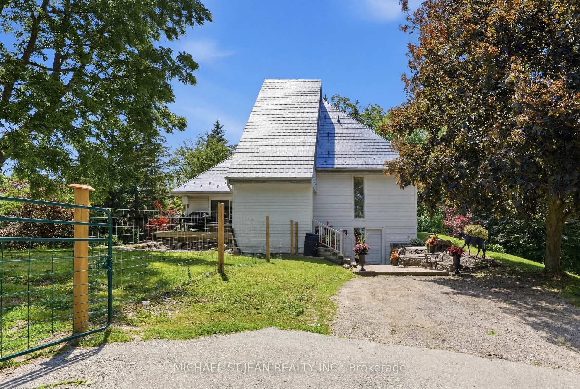 1314 Safari Road photo 2