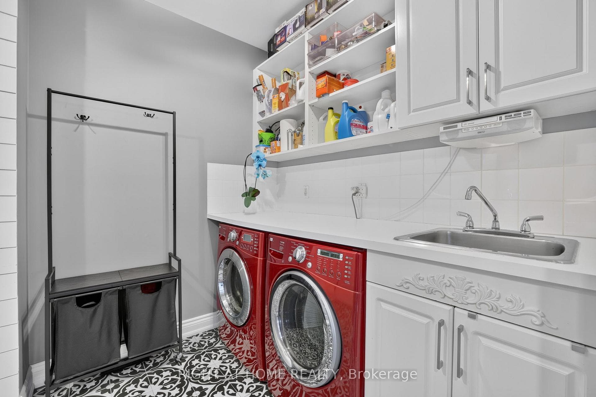 66 Sanremo Court photo 20