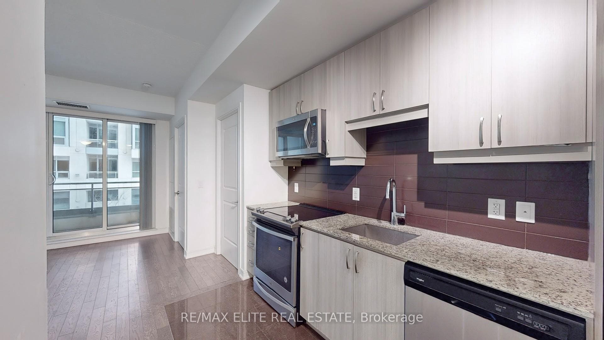 9199 Yonge Street Unit 207 photo 26