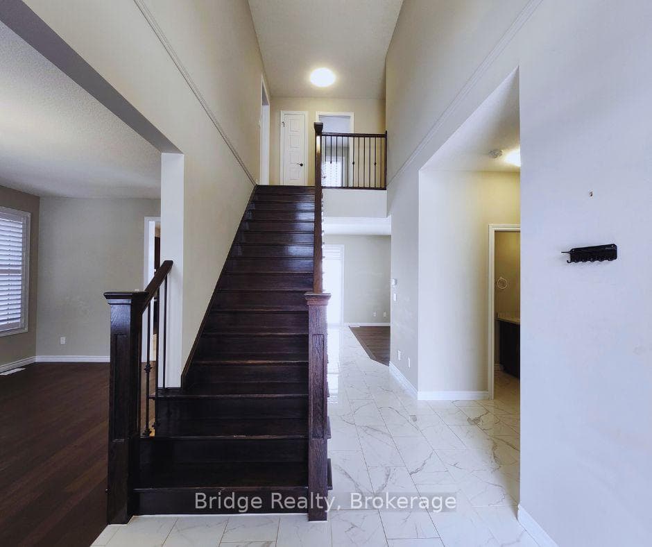 83 Burton Street photo 10