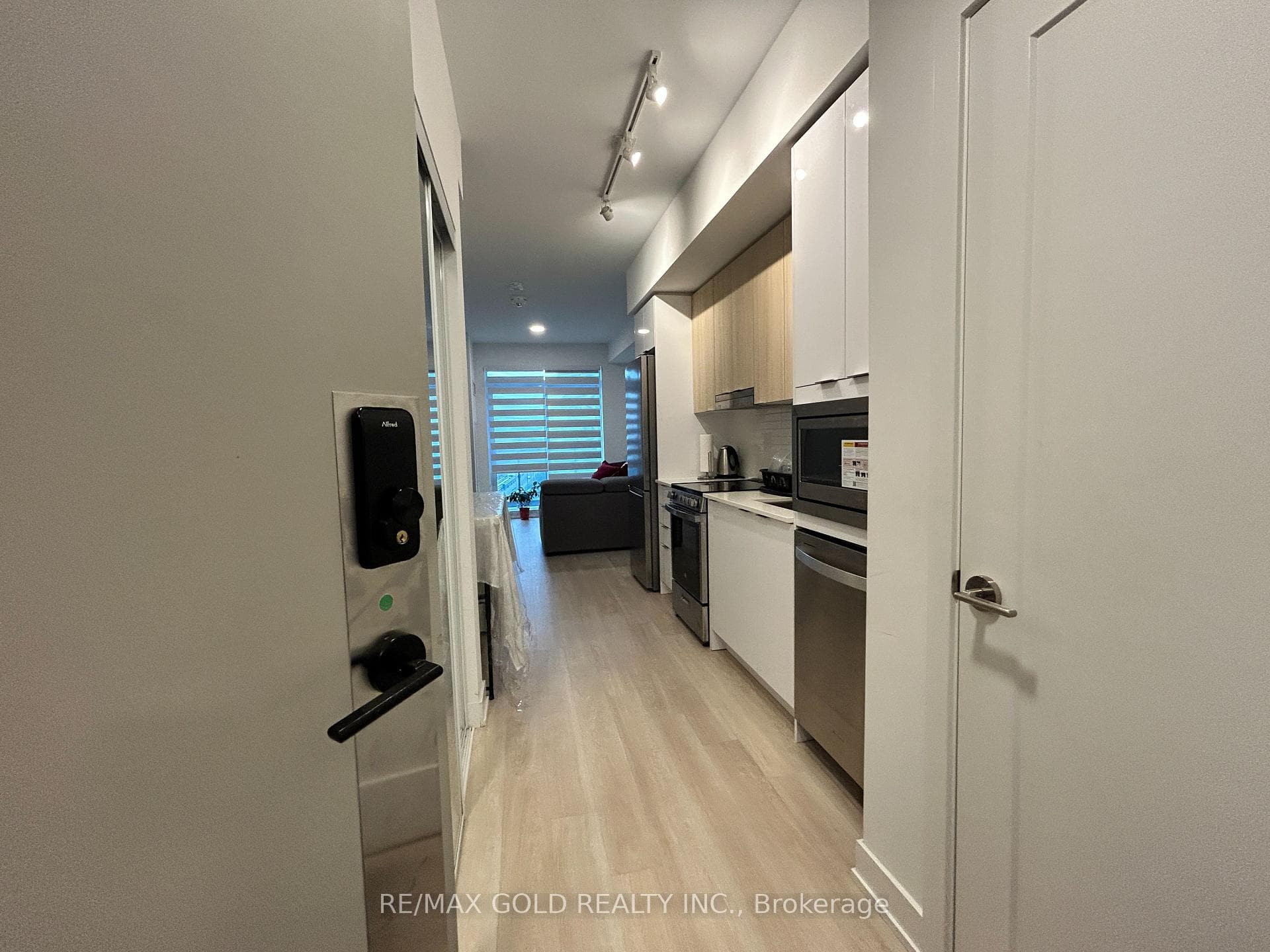 5105 Hurontario Street Unit 809 photo 12