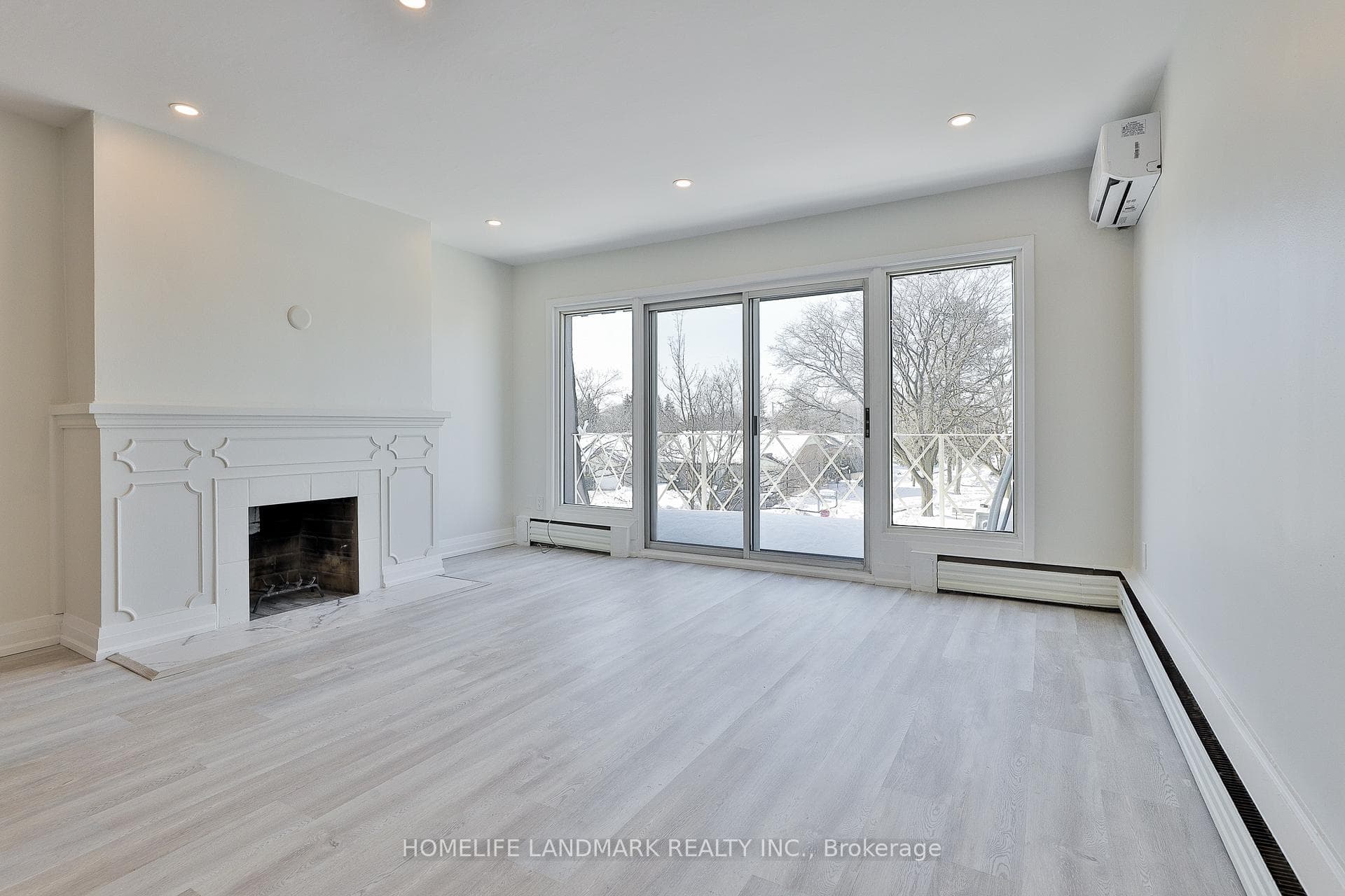 265 The West Mall N/A Unit 3 photo 9