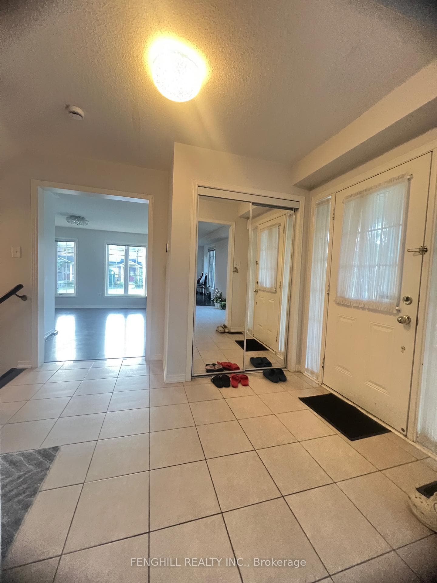 1075 Bur Oak Avenue photo 2