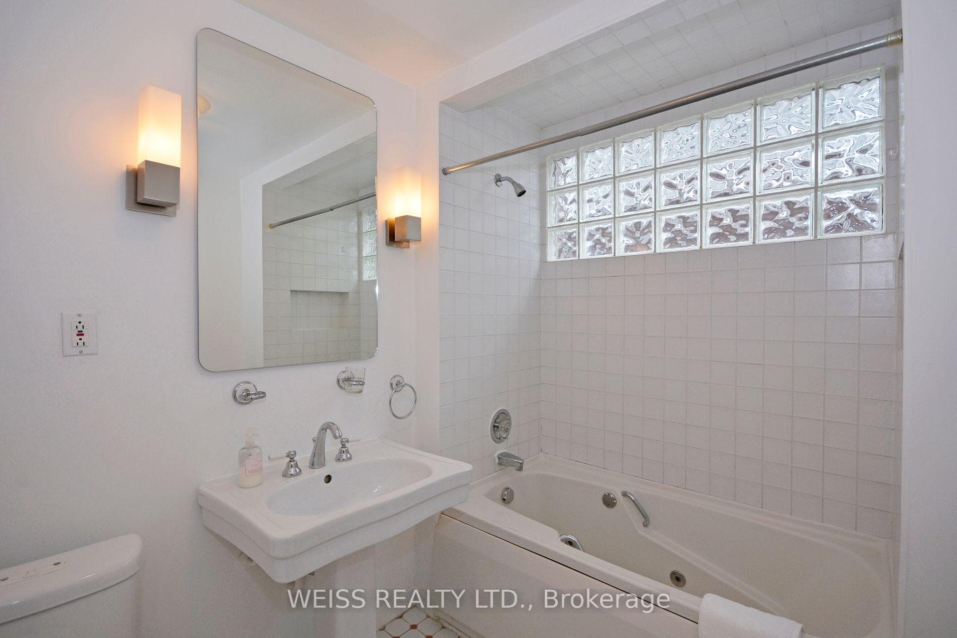 34 Edmund Avenue photo 18