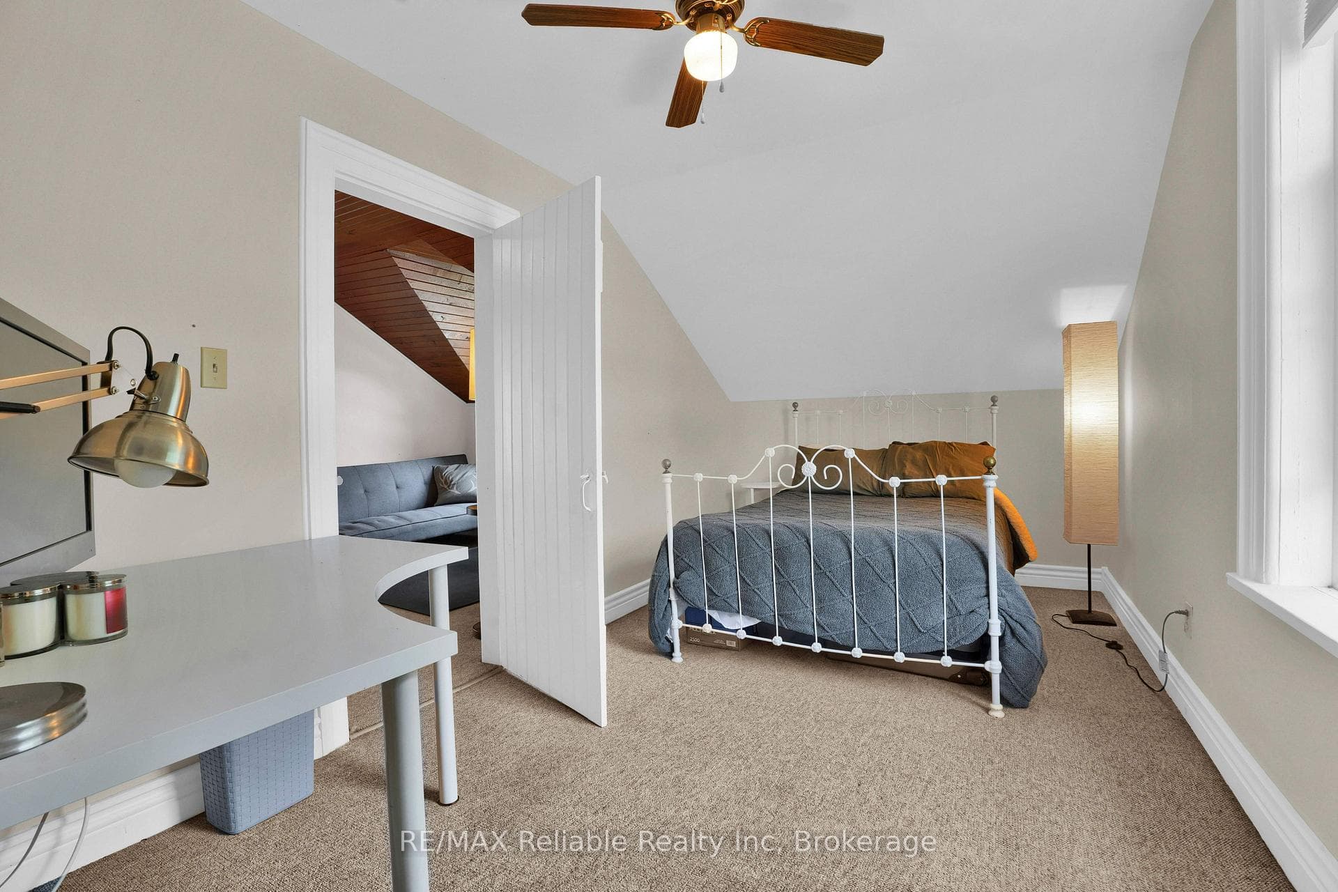 252 Kings Road photo 45
