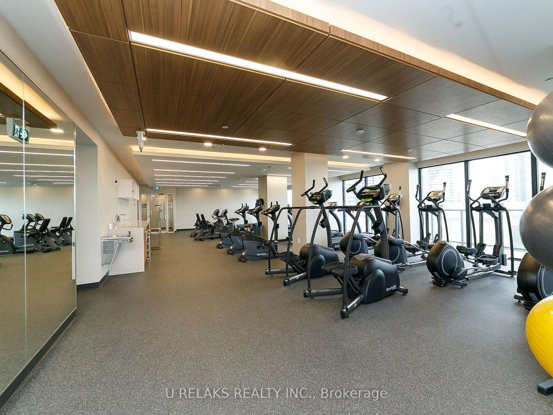 20 Shore Breeze Drive Unit 4701 photo 30