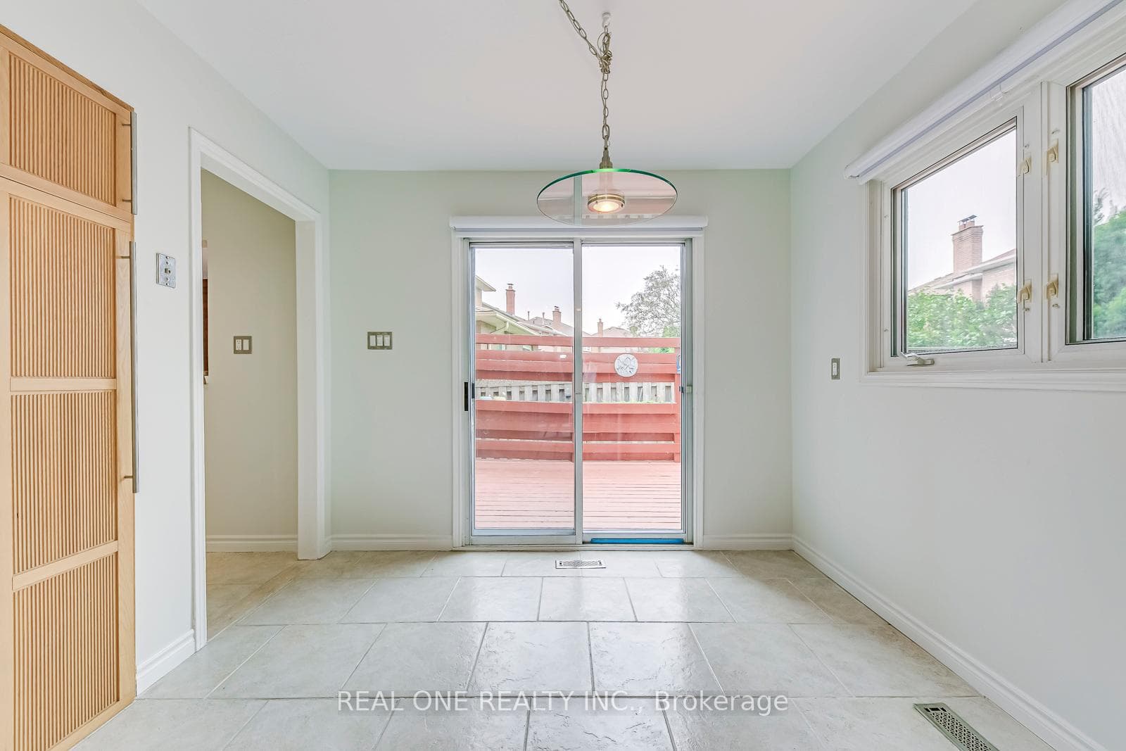 2577 Innisfil Road photo 12