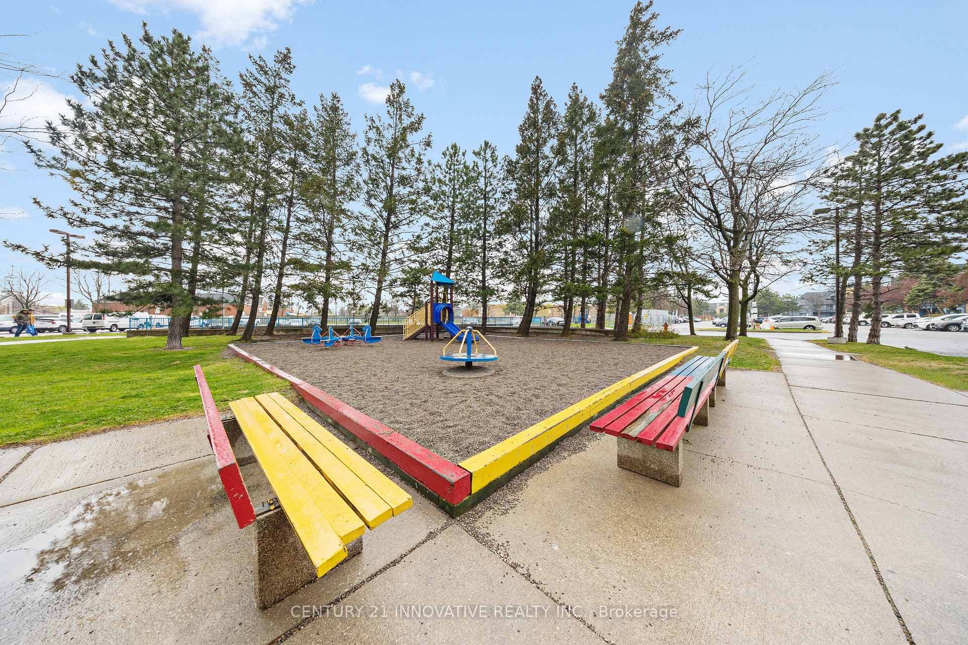 35 Trailwood Drive Unit 1611 photo 25