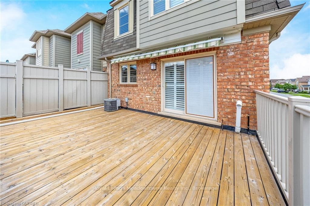 680 HOLLY Avenue photo 36