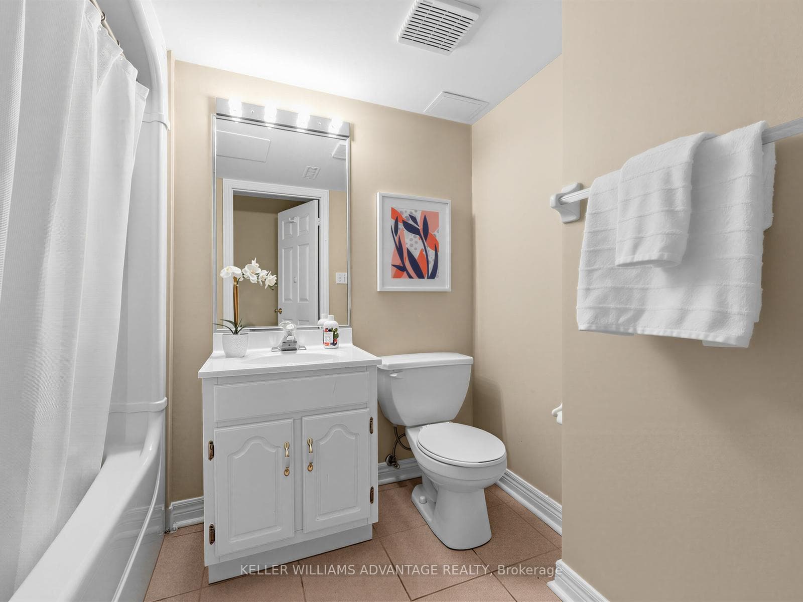 98 Coalport Drive photo 30