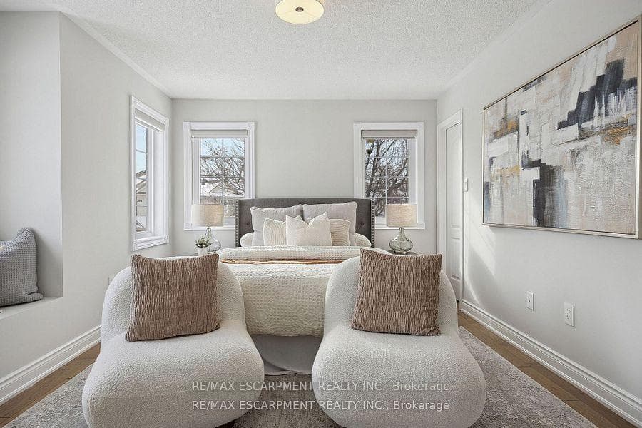 2440 Wooden Hill Circle photo 23
