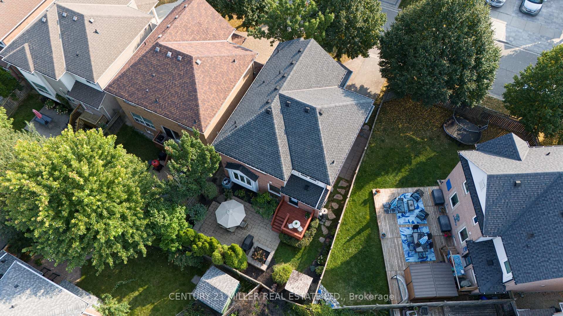 2591 Dashwood Drive photo 35