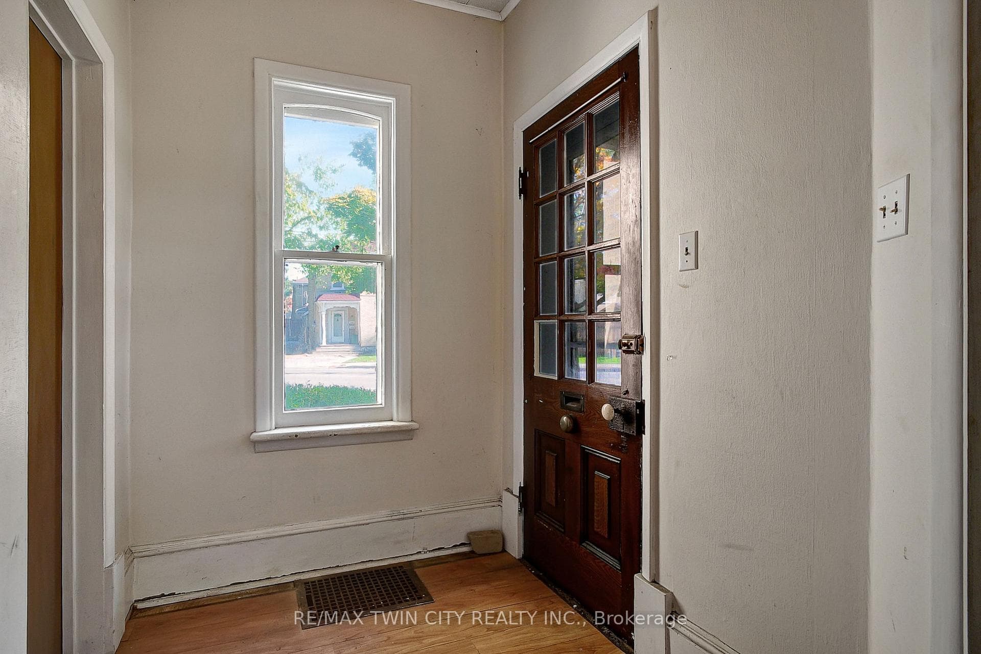 86 St Andrews Street photo 3