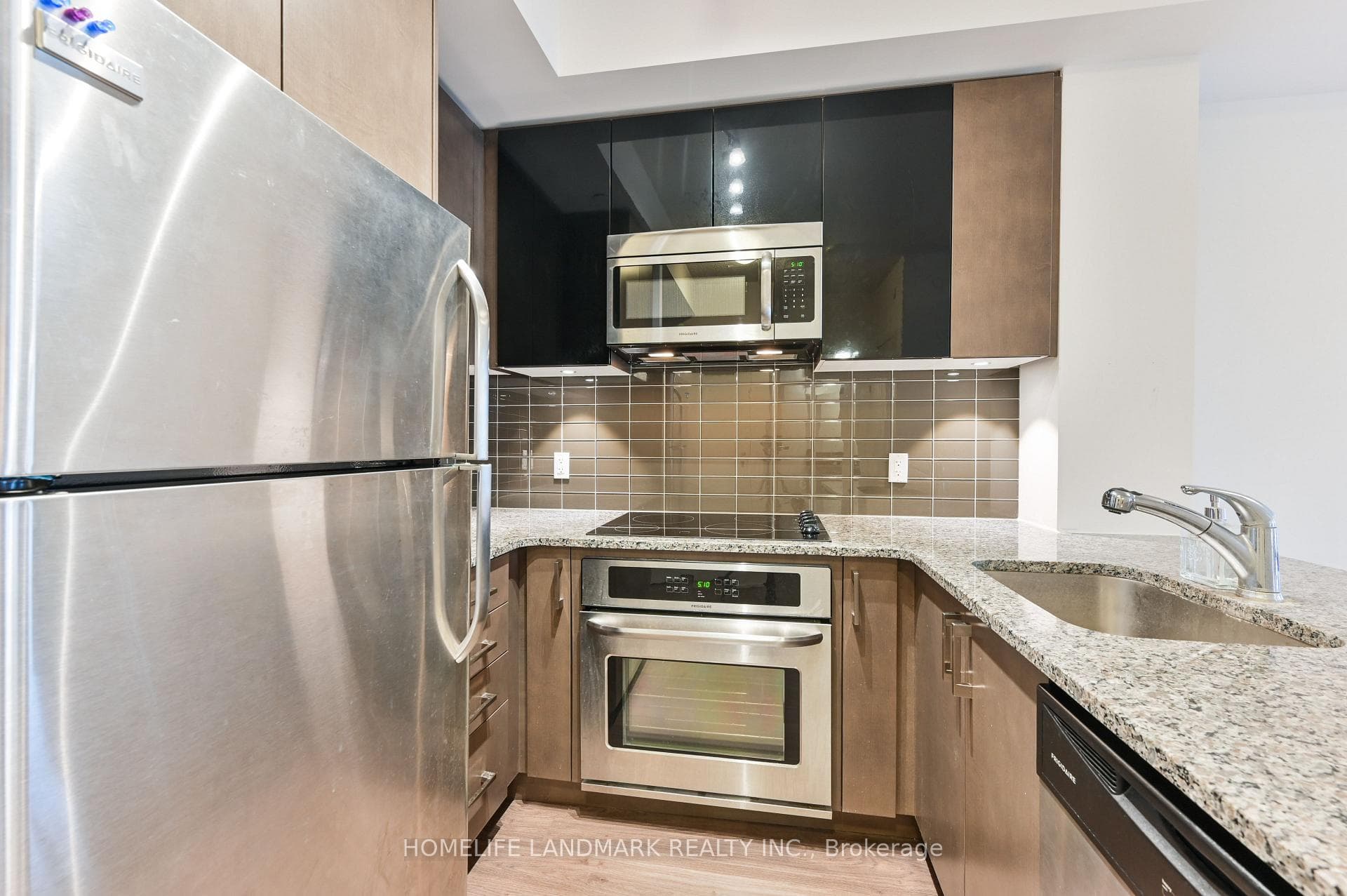 89 Dunfield Avenue Unit 1309 photo 16