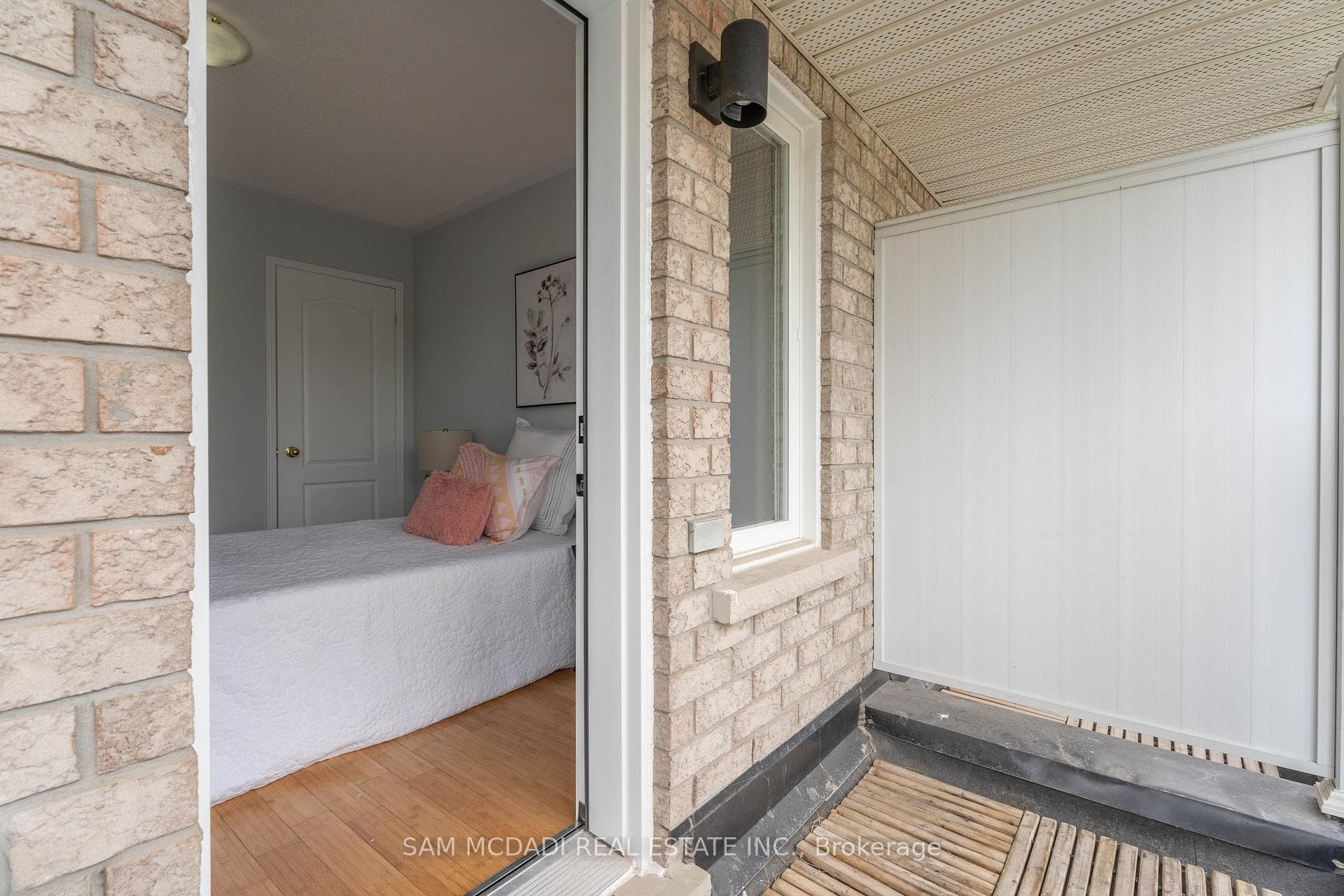 3343 Mikalda Road photo 21