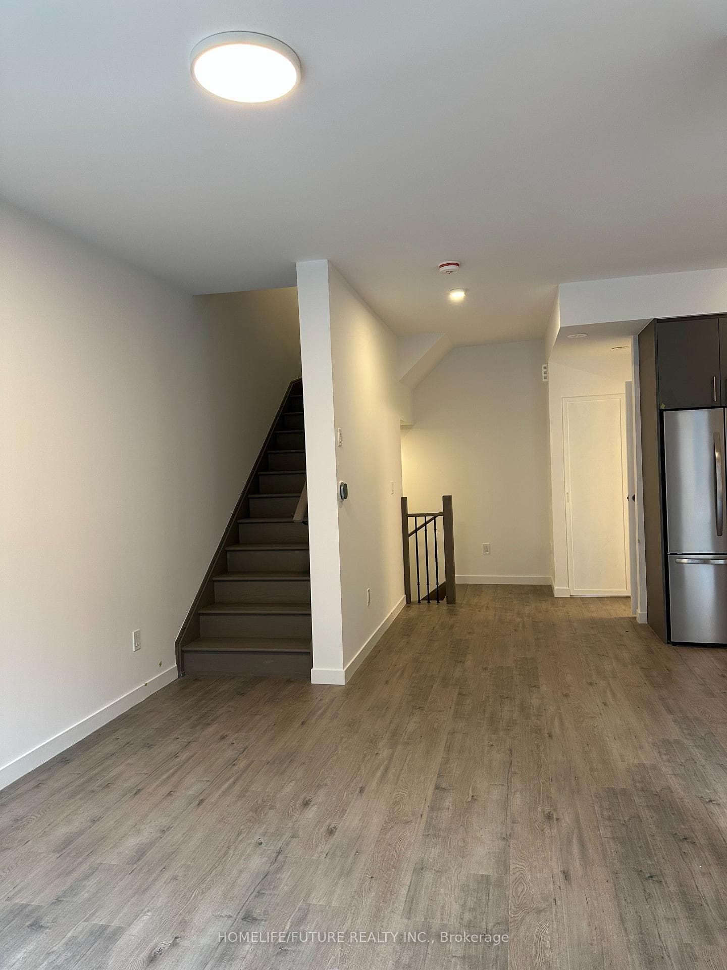 117 Marydale Avenue Unit 22 photo 8