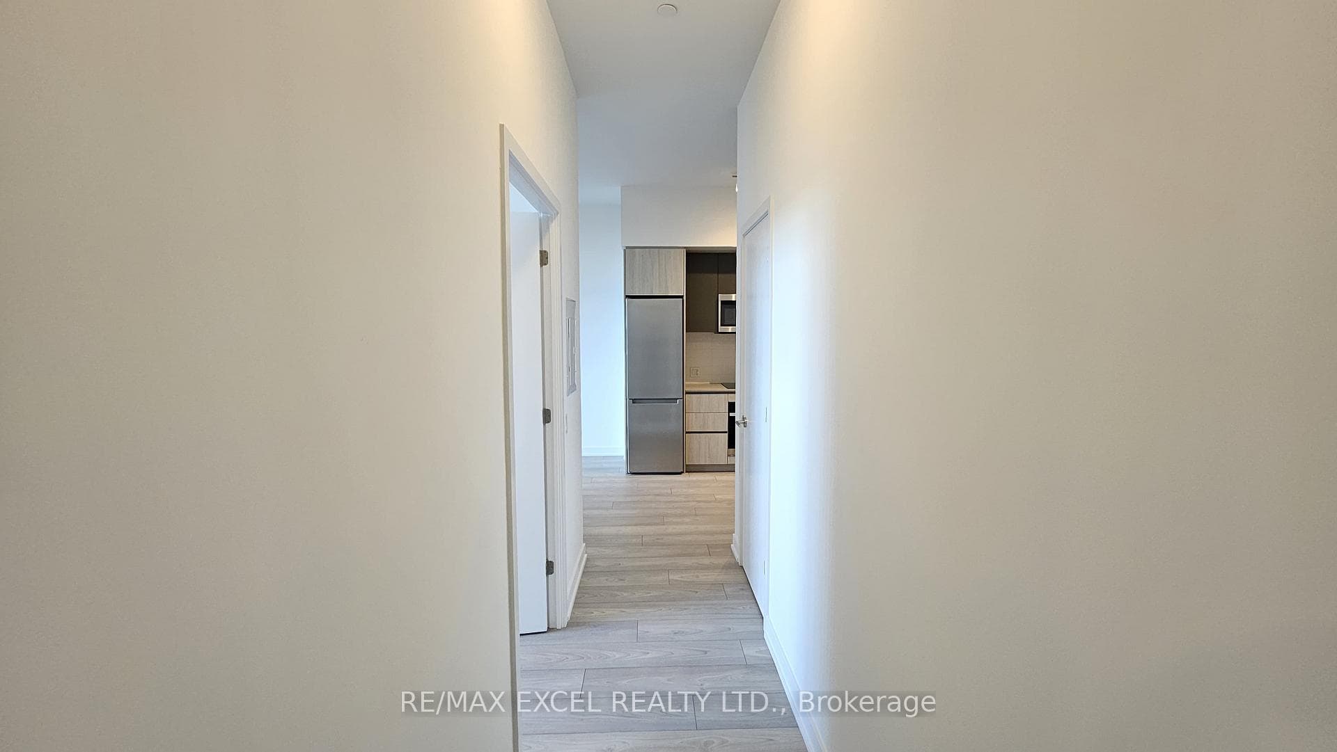 5858 Yonge Street Unit 211 photo 3