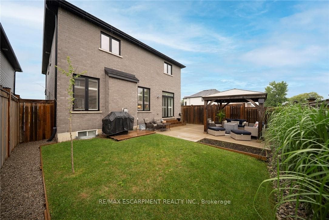 73 Eleanor Avenue photo 35