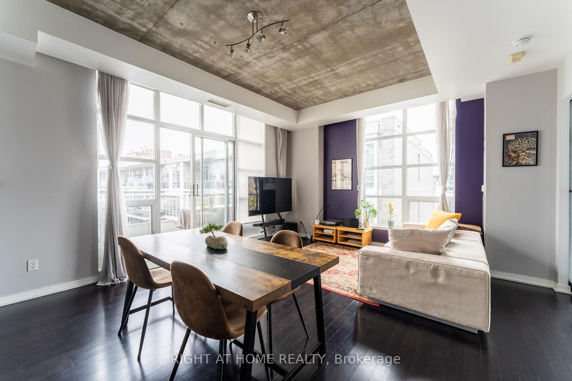 Living / Dining Room