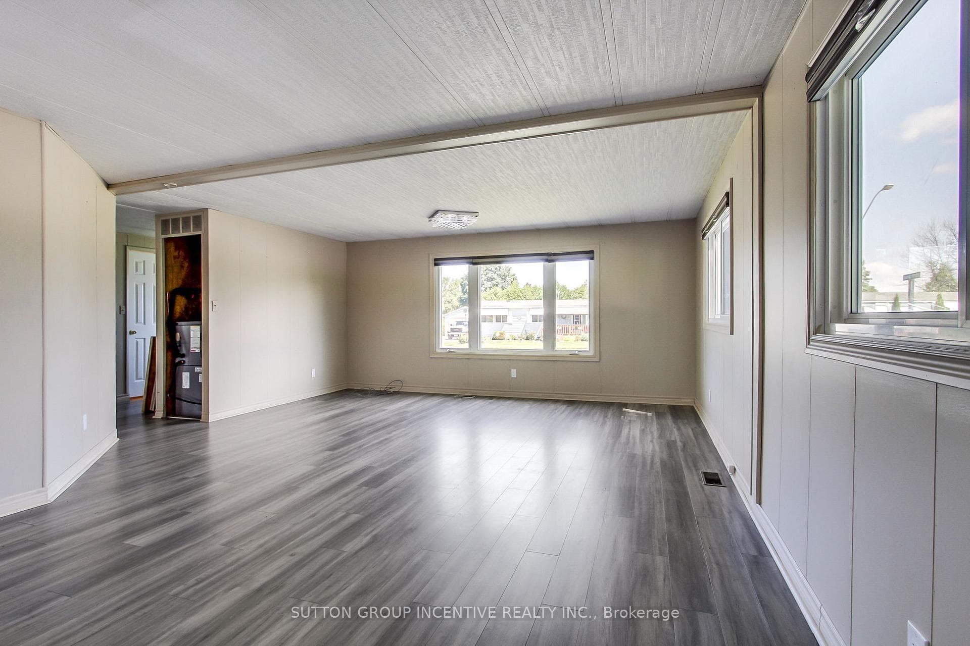132 Roxanna Drive photo 18