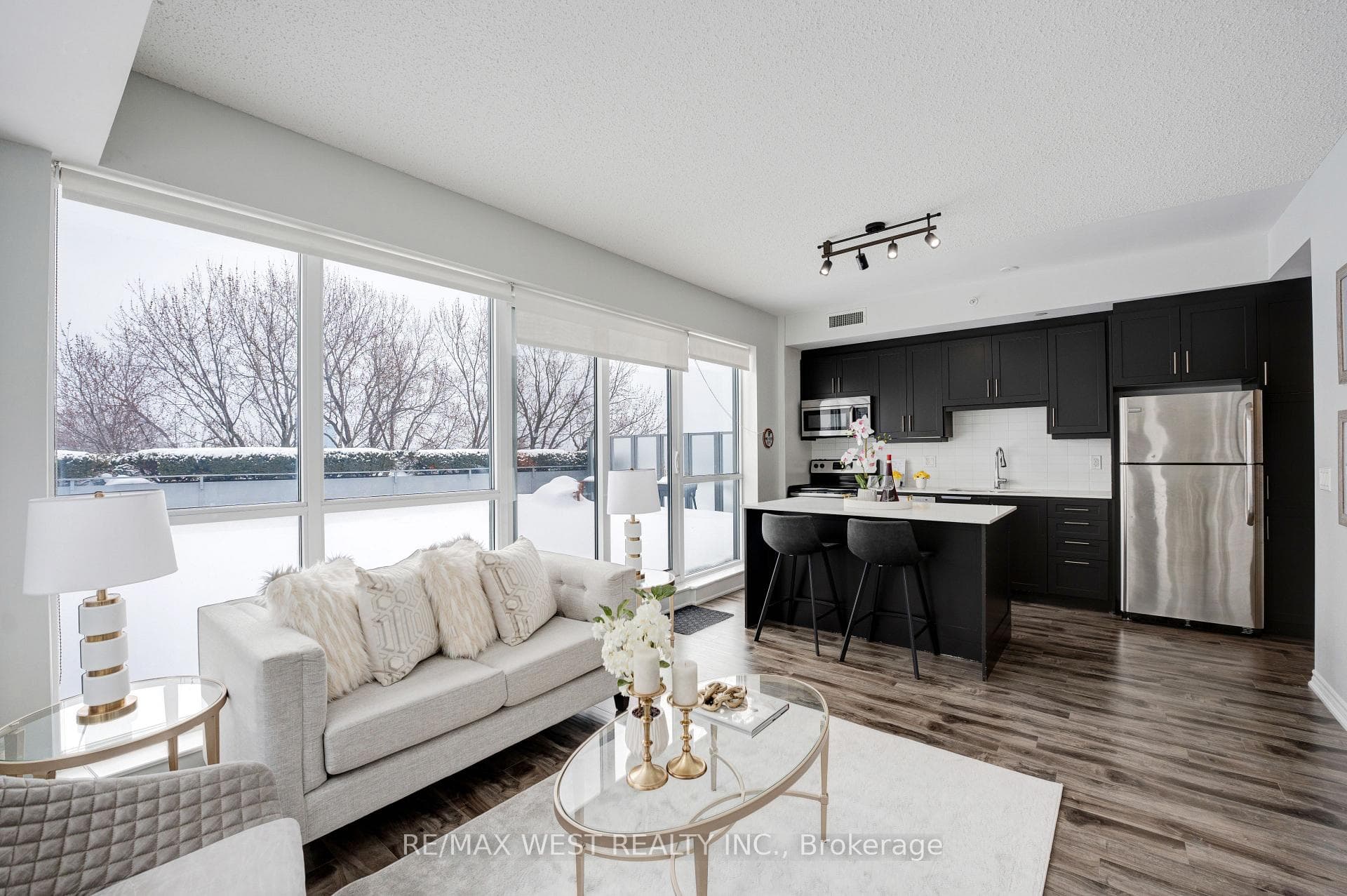 15 James Finlay Way Unit 625 photo 13