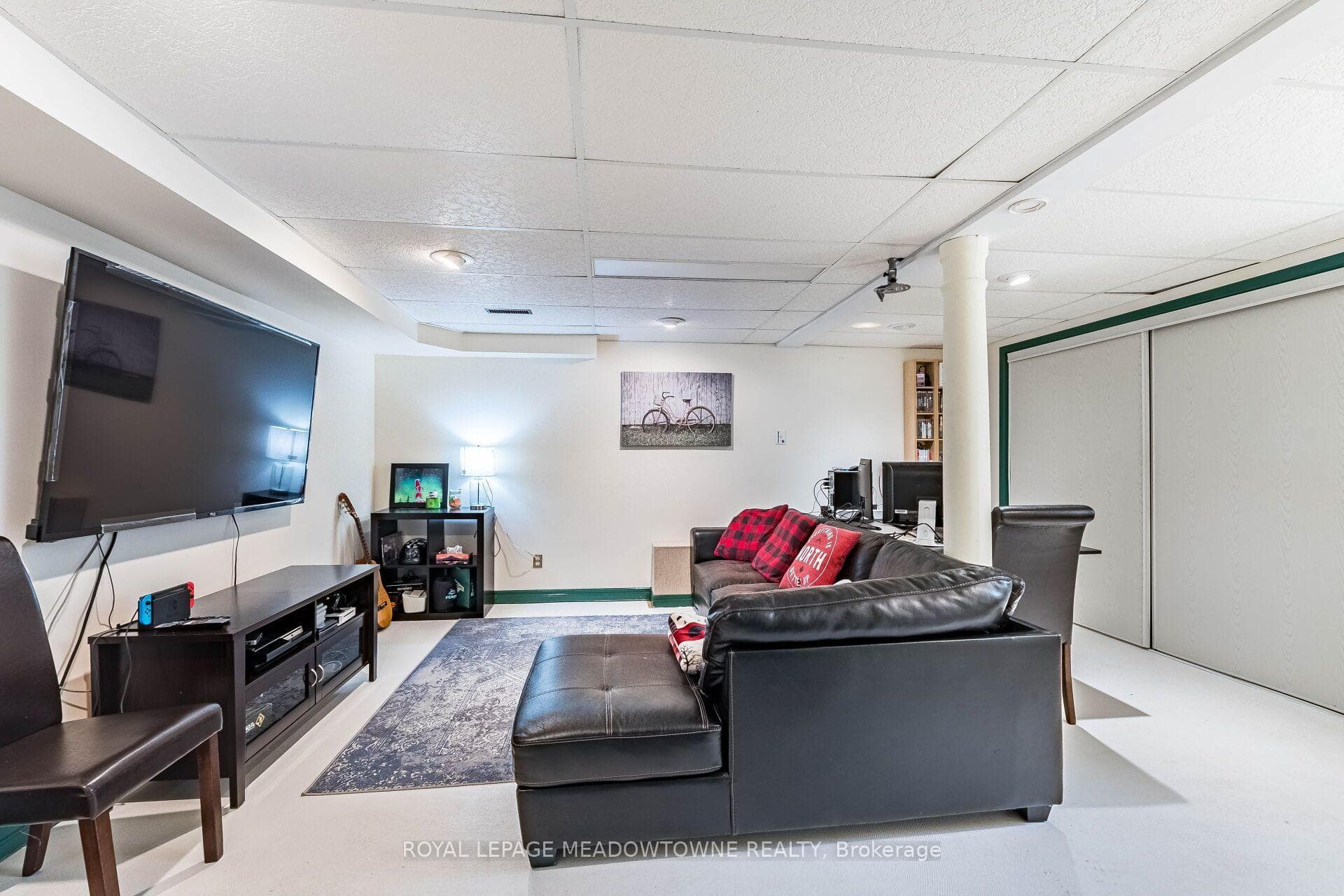 56 Sutter Avenue photo 36