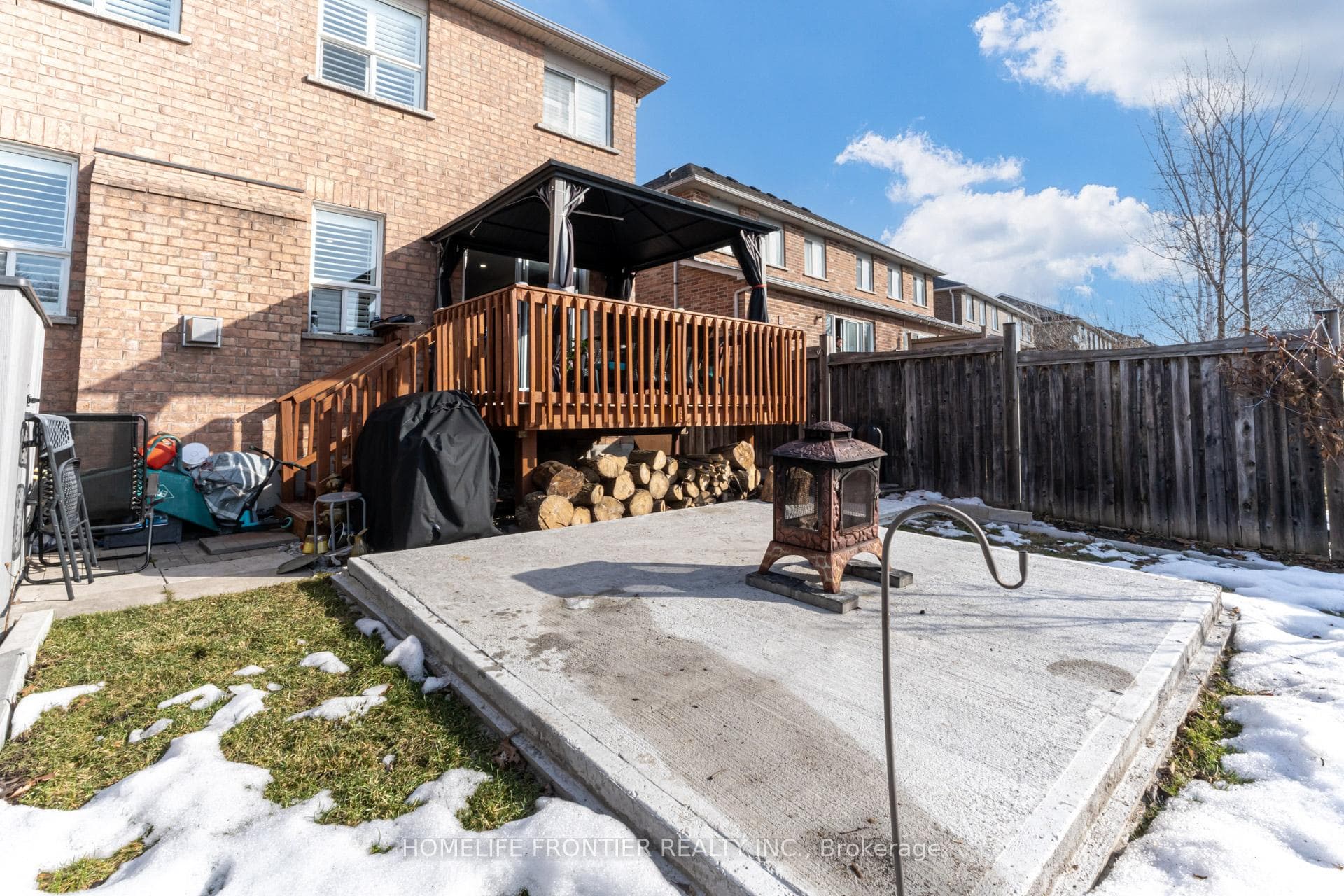 70 Starr Crescent photo 40