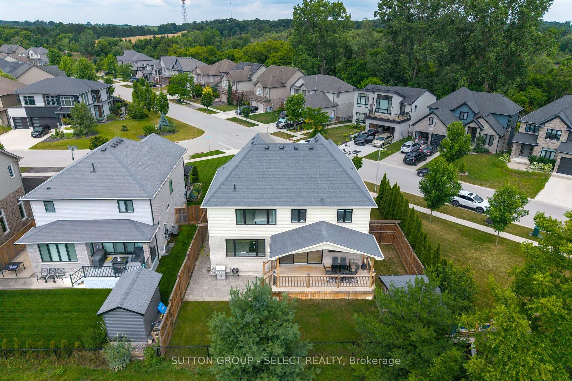 230 Union Avenue photo 42