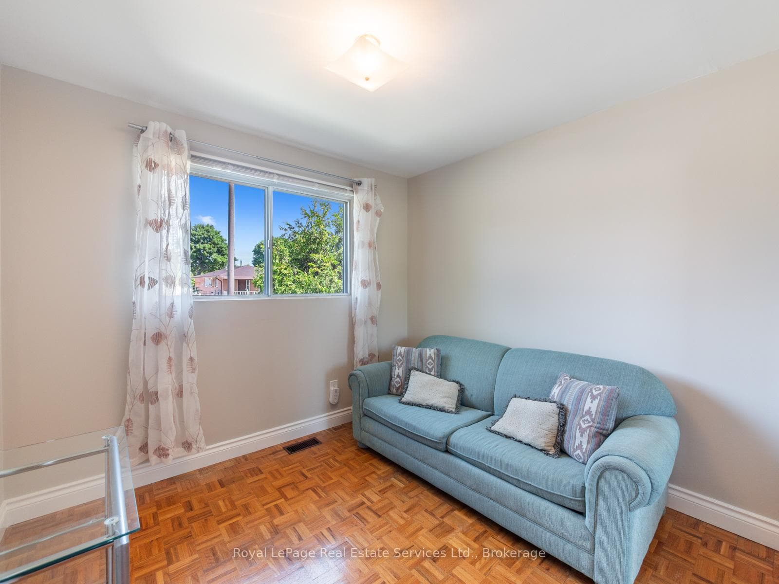 1 Mosswood Lane photo 17