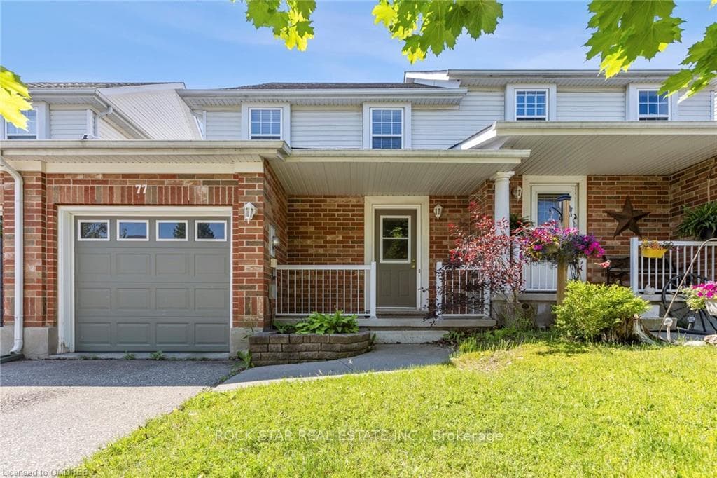 77 Elma Place photo 1