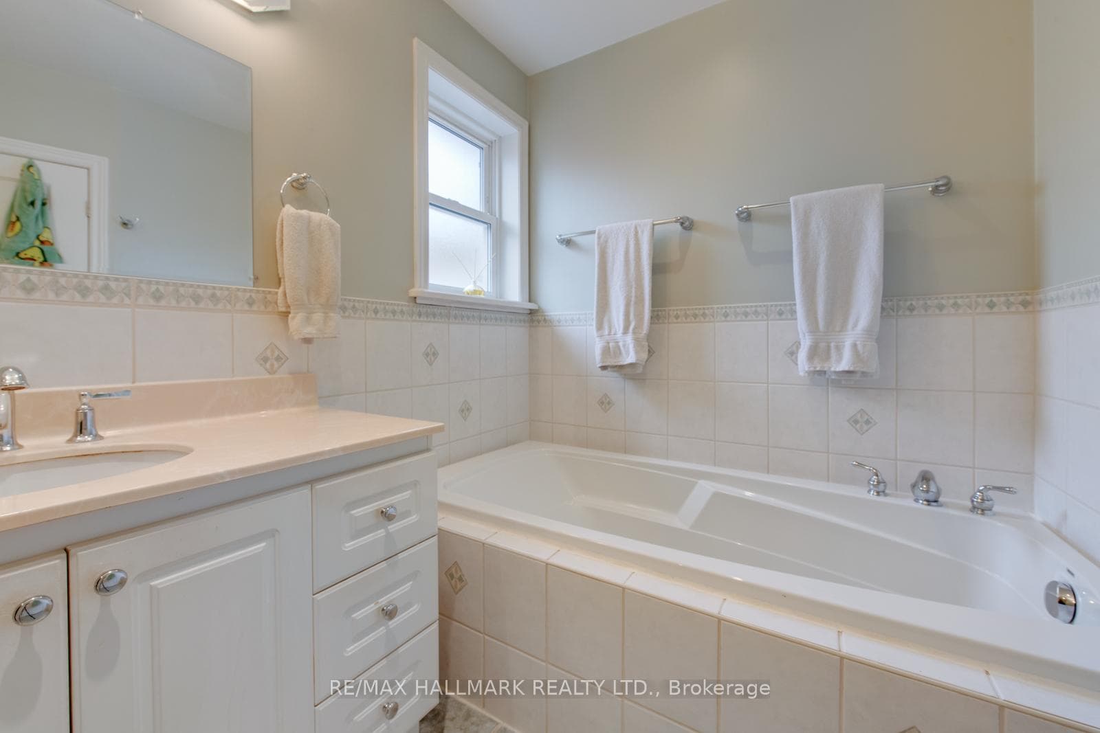 36 Hertle Avenue photo 24