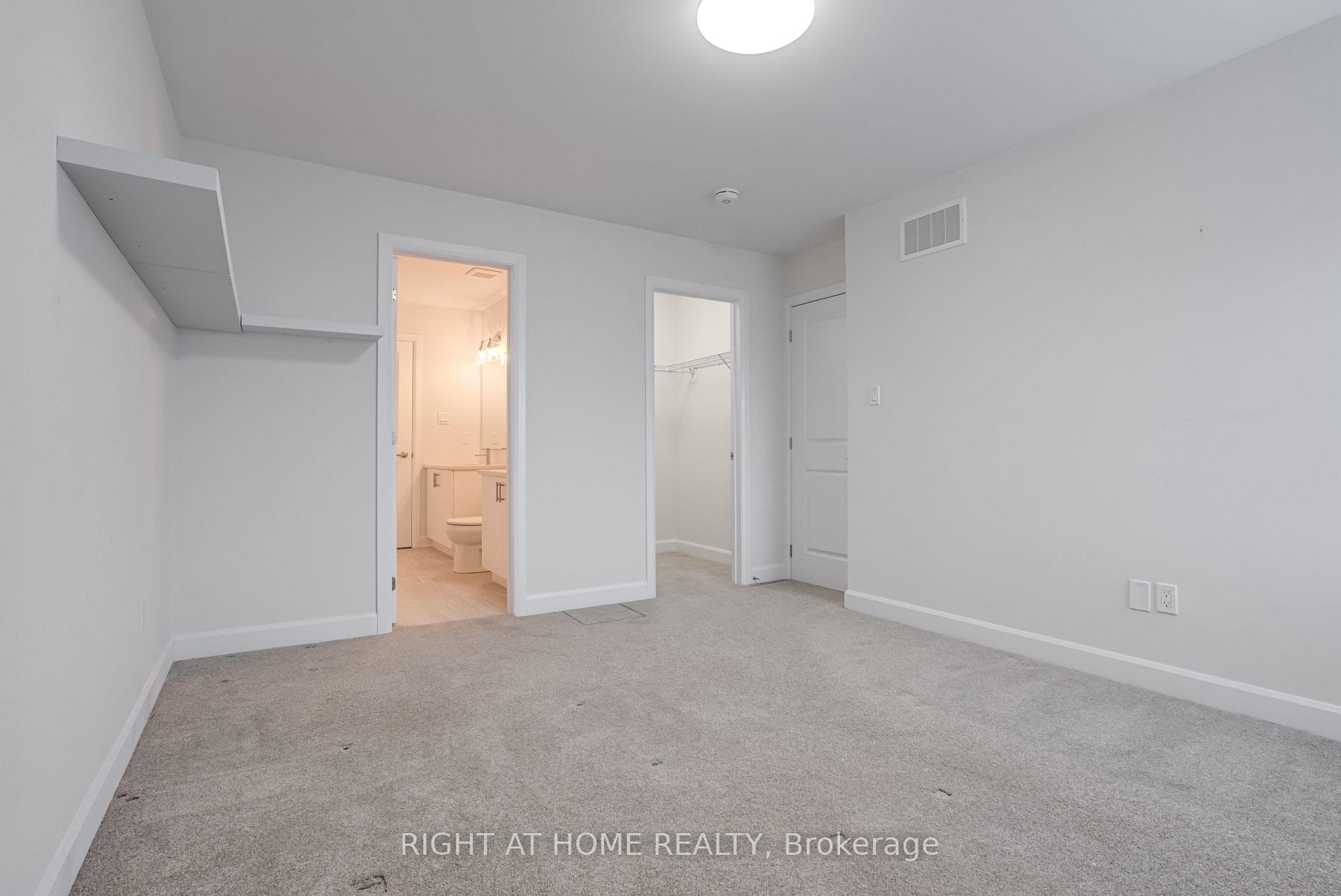 520 CLAYTON Avenue photo 35