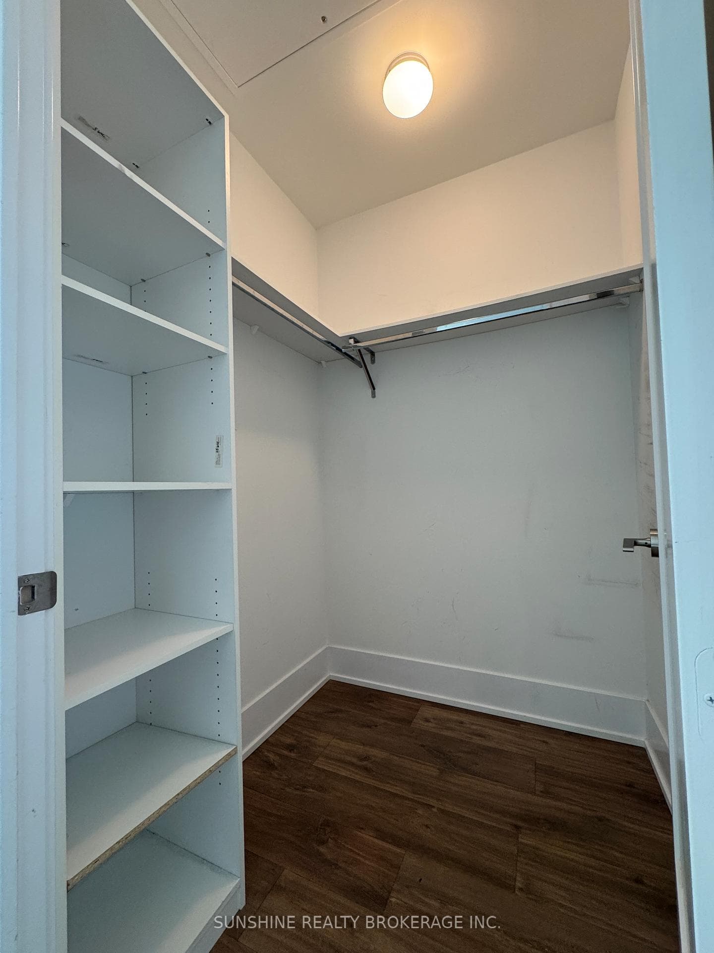 1 Edgewater Drive Unit Ph05 photo 22