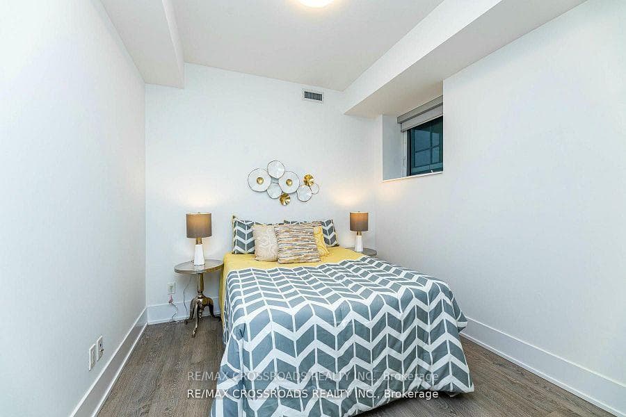 55 Merchants' Wharf Way Unit 531 photo 7