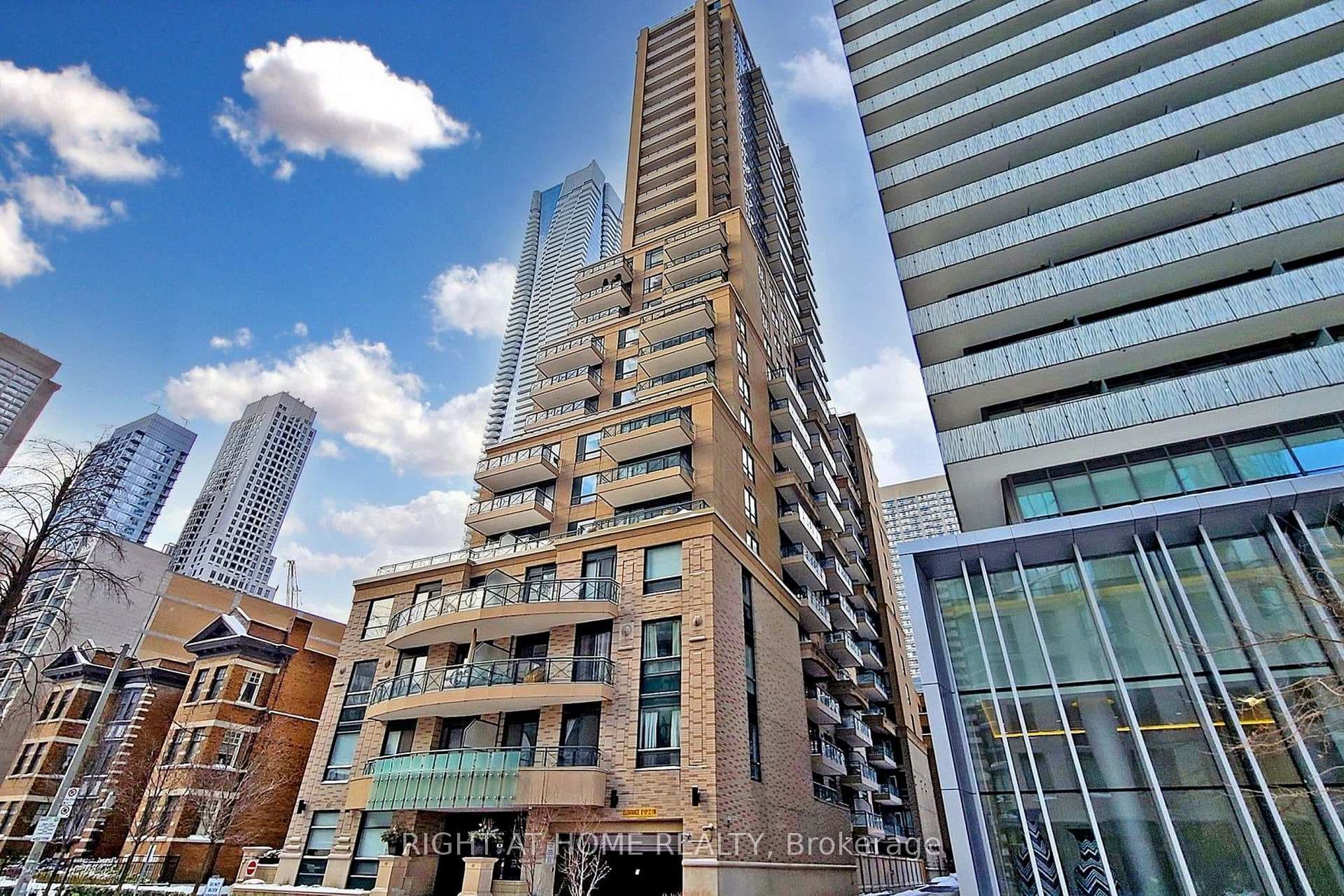 35 Hayden Street Unit 709 photo 1